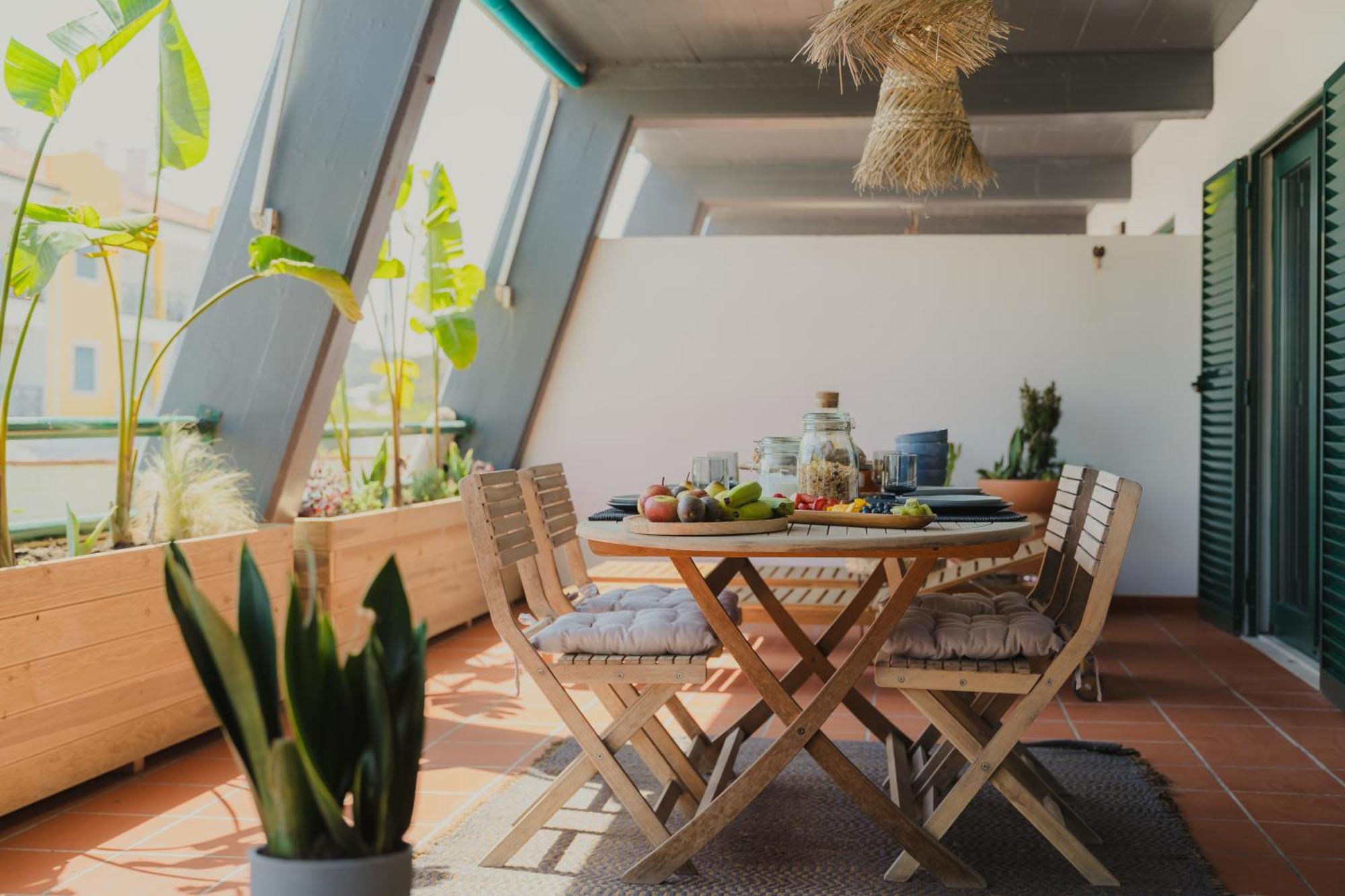 Surf Guesthouse - 7Min Walk To The Beach Патайас Екстериор снимка