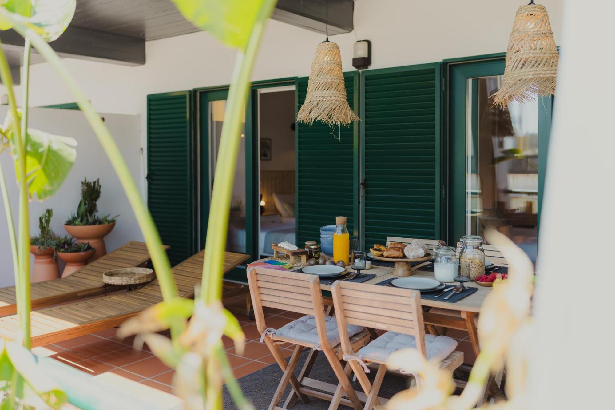 Surf Guesthouse - 7Min Walk To The Beach Патайас Екстериор снимка