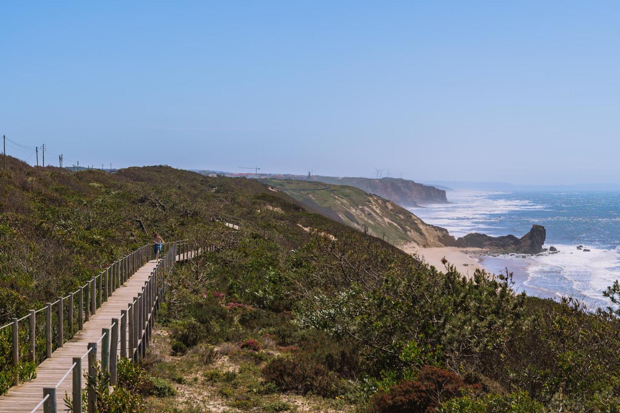 Surf Guesthouse - 7Min Walk To The Beach Патайас Екстериор снимка